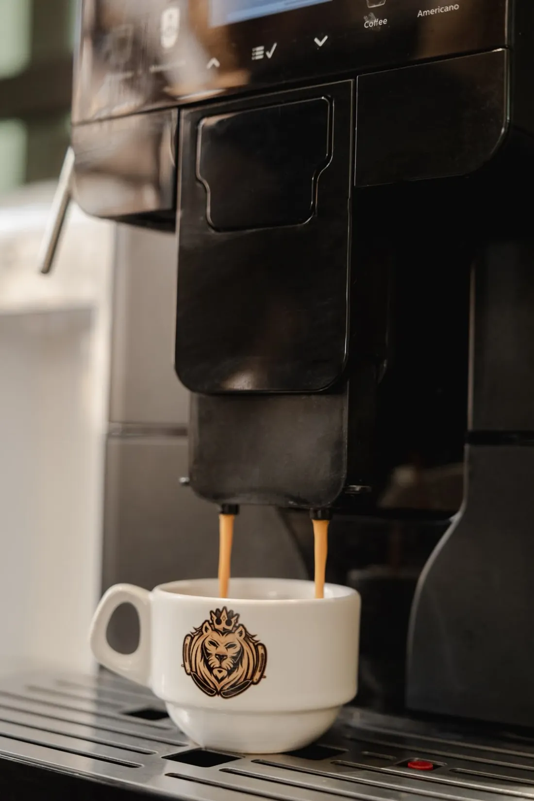 Café expresso servido em xícara da BeKing